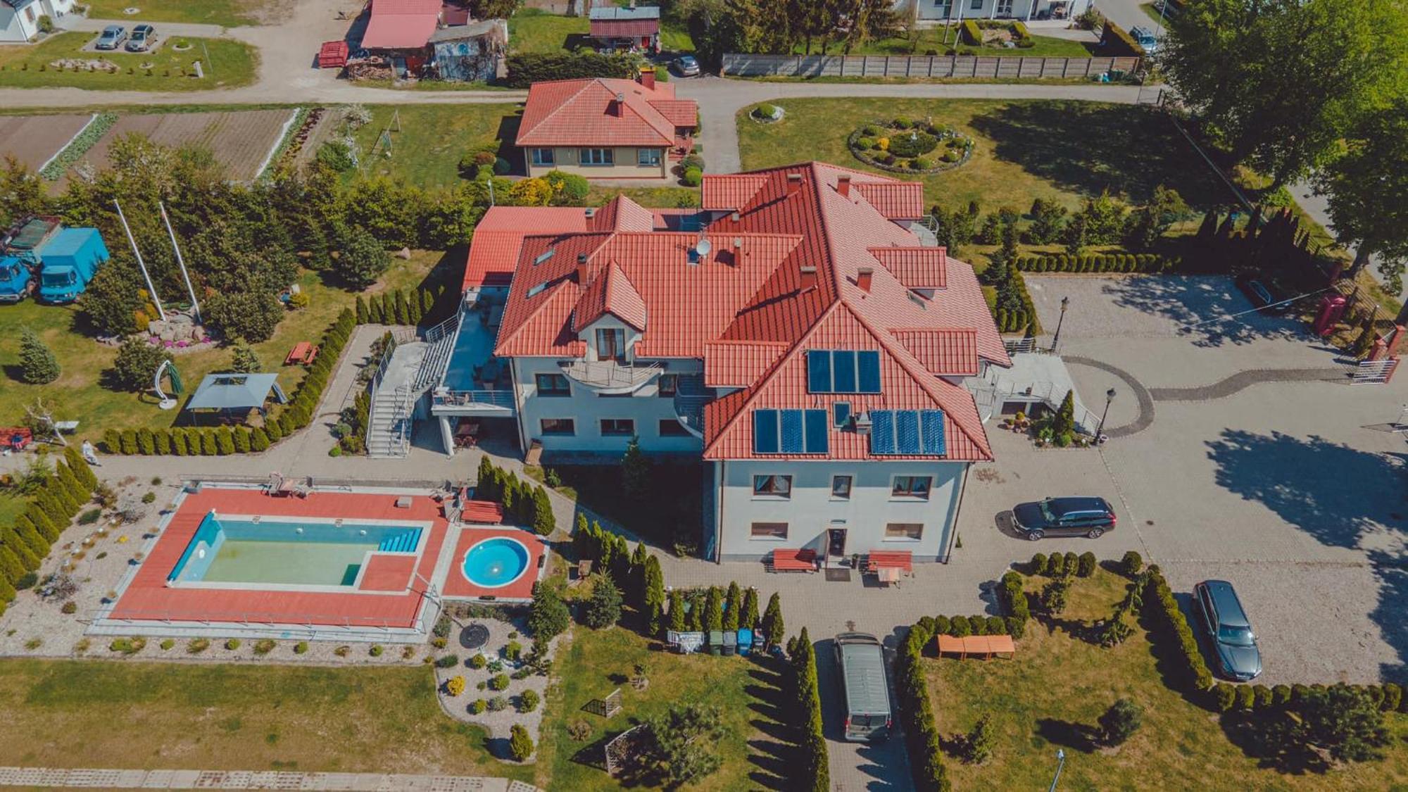 Hotel Nad Morzem- Art-Pension Świerzno Exterior foto
